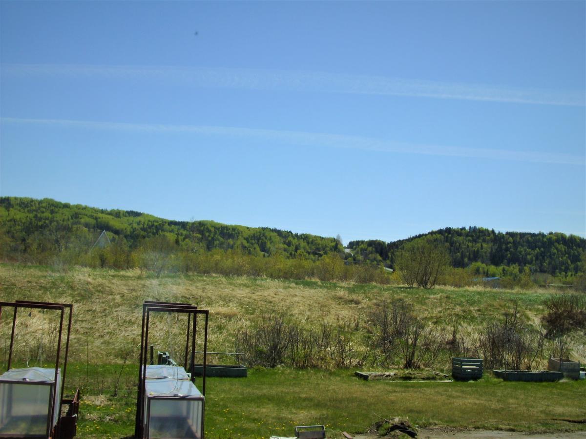 Auberge Internationale La Vieille Ecole Sainte Anne-des-Chênes Buitenkant foto